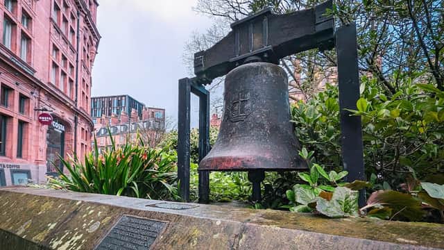 The Bochum Bell - Monuments in sheffield