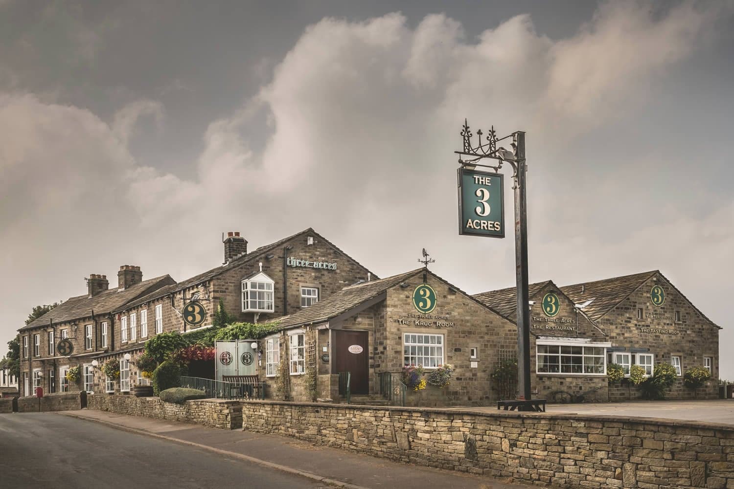 Three Acres Inn and Restaurant