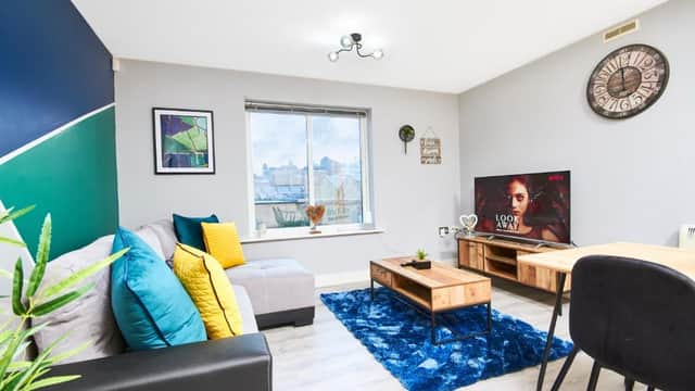 Accommodation at The Stunning Abode - Close to Leeds - Parking in batley carr