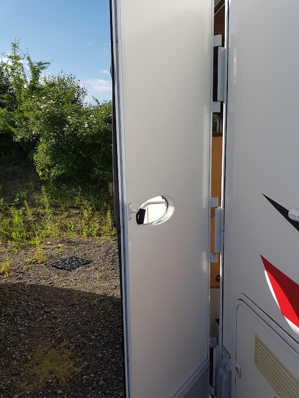Castleford Caravan and Self Storage