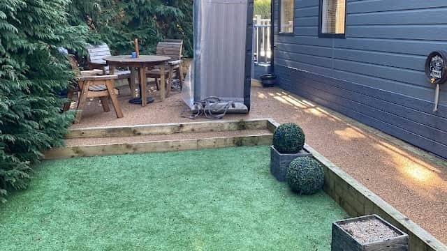 Your hot tub movers - Removal Companies in hull
