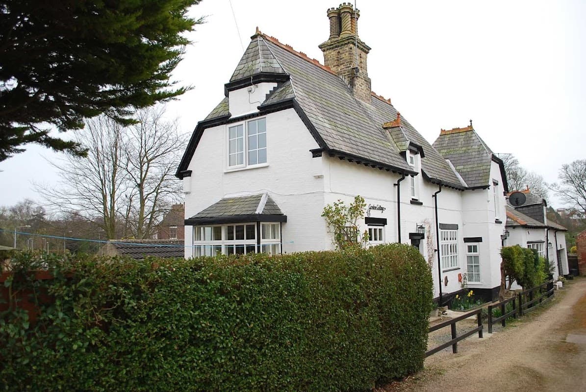 Cottage To Rent