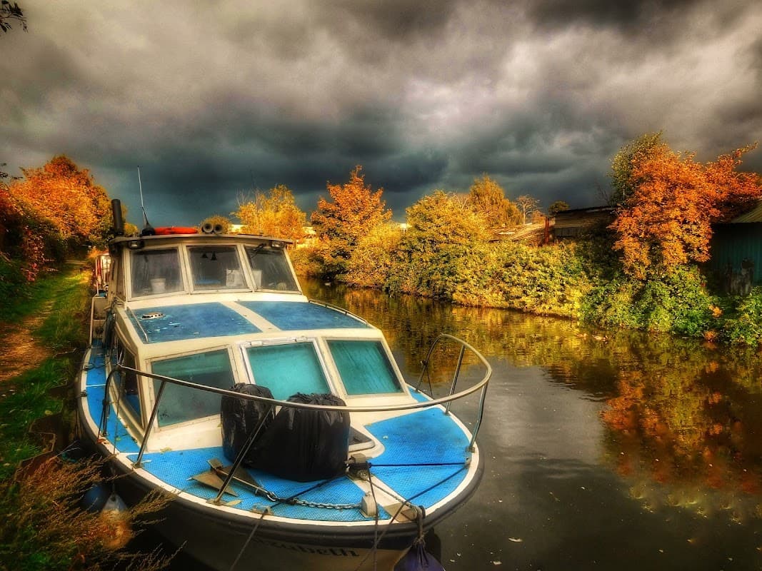 Tulleys Marine Services
