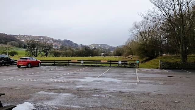Bus Stop at Elmsley Street - Bus Stops in silsden