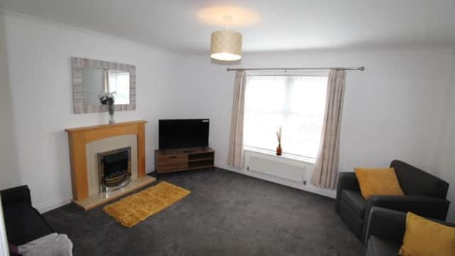 Accommodation at SUPER 7 PERSON 3 BEDROOM 3 BATHROOM HOUSe! in hull