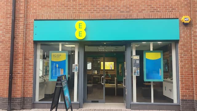 EE - Phone Shops in redcar