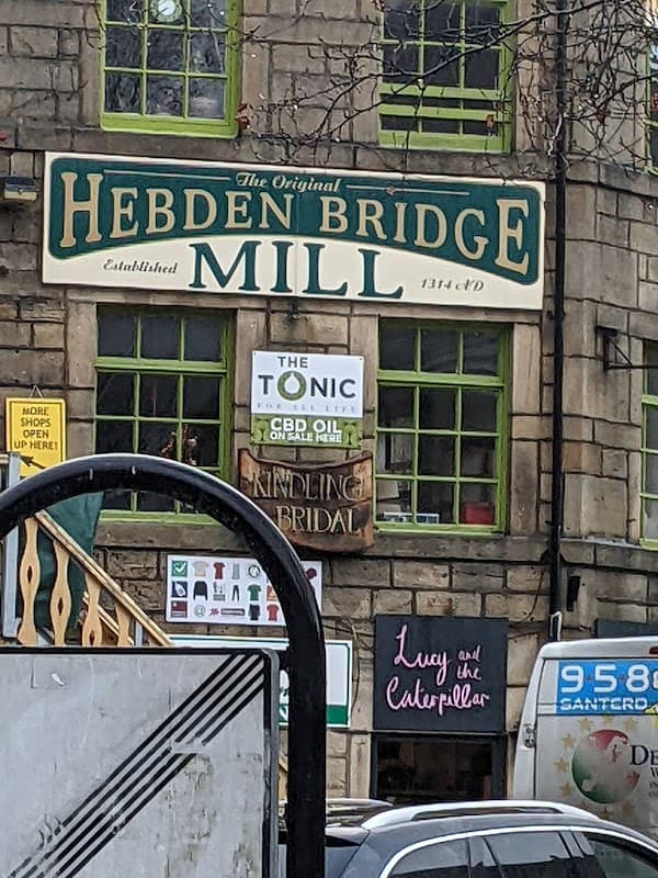 Antiques & Oriental