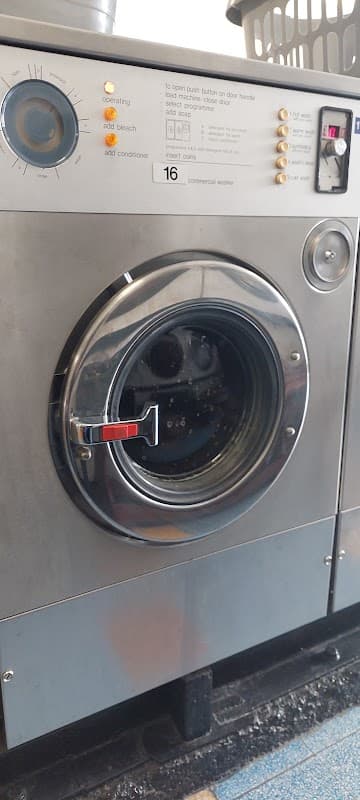 Groom Laundrette