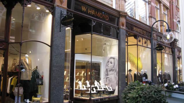 W Hamond - Victoria Quarter