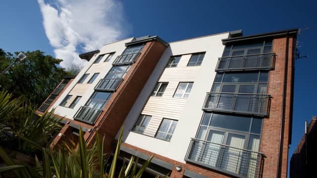 Accommodation at Roomzzz Aparthotel Leeds Headingley in headingley