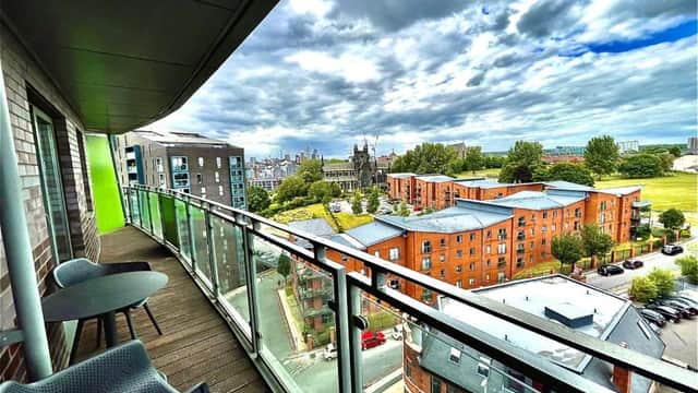 Accommodation at Stylish Leeds City Apartment, Free Parking, Balcony in hunslet
