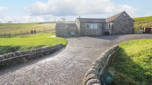 Accommodation at Beckside Cottage in middleton cowling