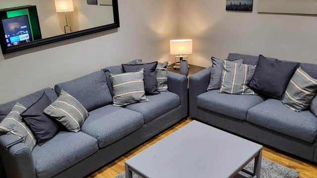 Accommodation at Kepler Residence Modern 4 Bedroom Property 1 mile from Leeds Centre in leeds