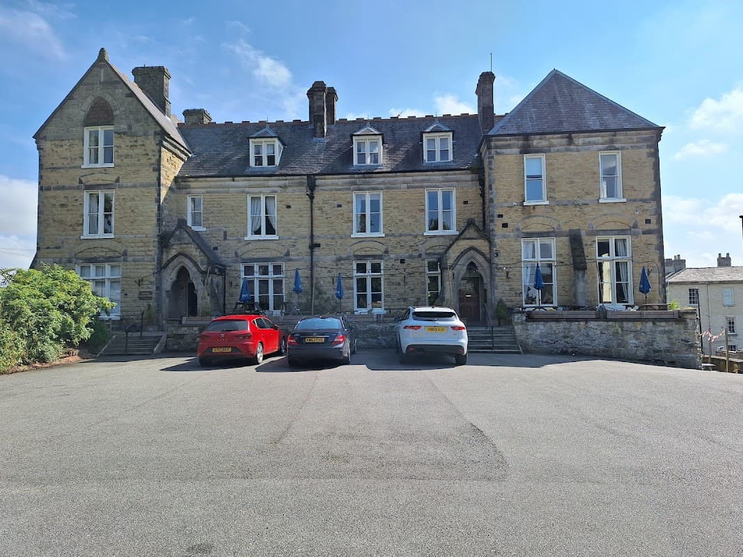 The Mount & Wills Bar