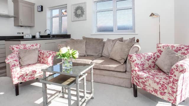 White House Apartments-Free parking 1 car per apartment, Huntington, Yorkshire