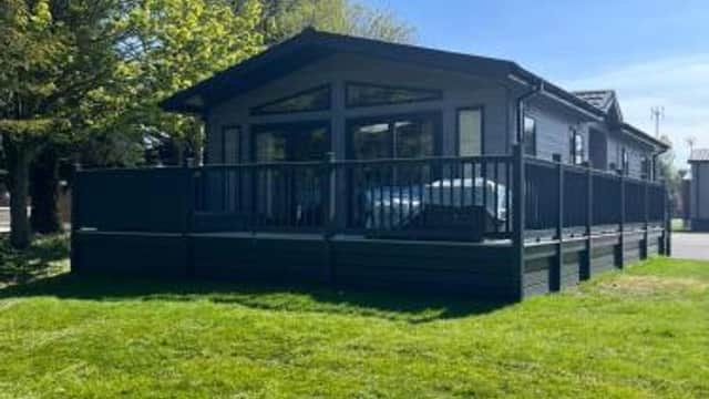 Accommodation at Sunbird Lodge with Hot Tub in allerthorpe