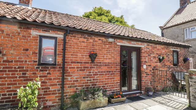 Accommodation at Chestnut Cottage in great edstone