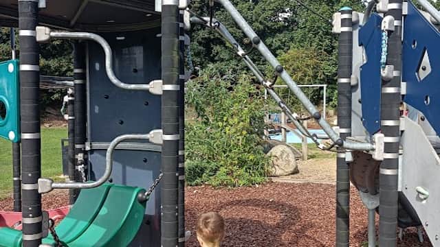 Bottom Boat Playground - Playgrounds in wakefield
