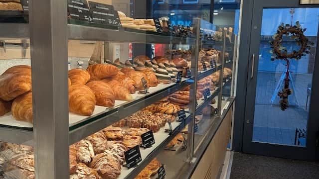 Bakeri Baltzersen - Bakers in harrogate