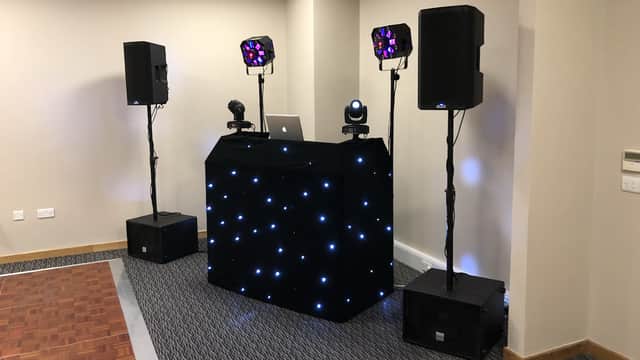 SR-Entertainment - Tech & Electronics in wombwell