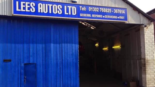 Lee's Autos Ltd - Garages in doncaster