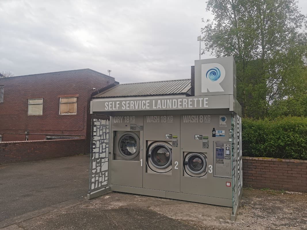 SELF SERVICE LAUNDERETTE