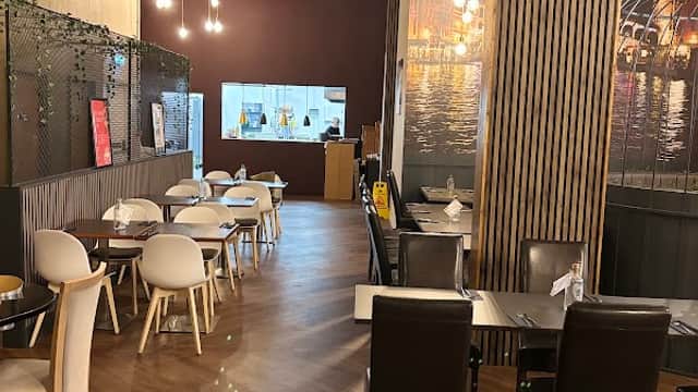 Dining at Pasco's Italian in hull
