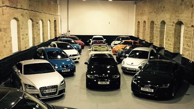 S C C Leeds Ltd - Car Dealers in guiseley