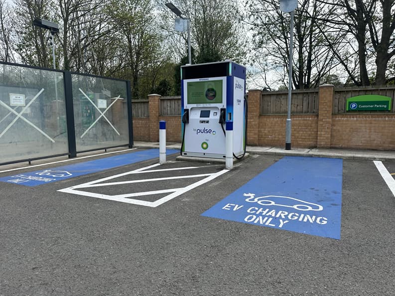 bp pulse Charging Station