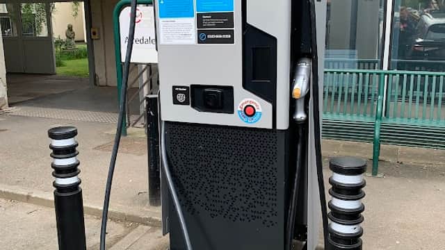 GeniePoint Charging Station - EV Charging in silsden