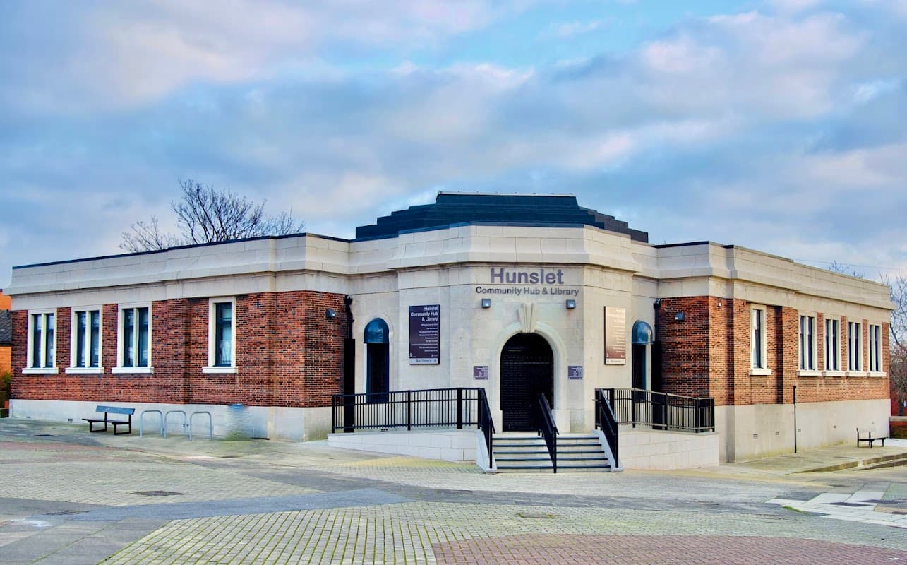 Hunslet Library