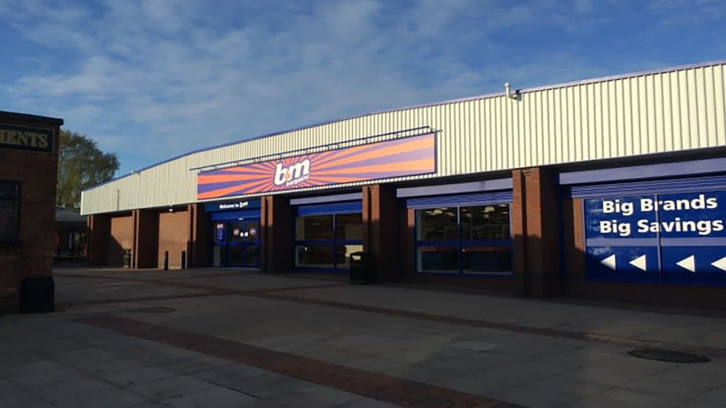 B&M Store