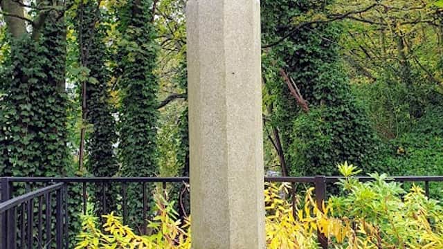 The Maythorne Cross - Historic Site in holme valley