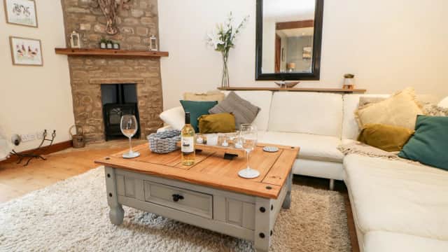 Accommodation at Dere Cottage in brompton on swale