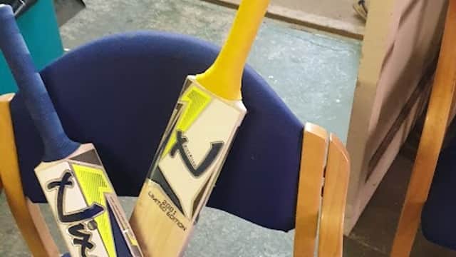 Nixon Cricket Equipment - Sports Shops in malton