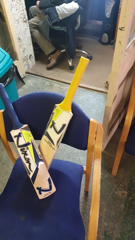 Nixon Cricket Equipment