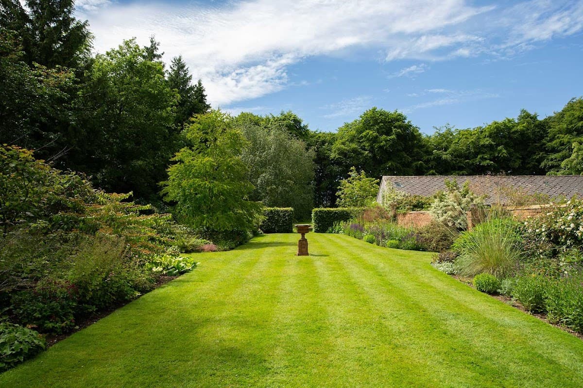 Jackson's Wold Garden