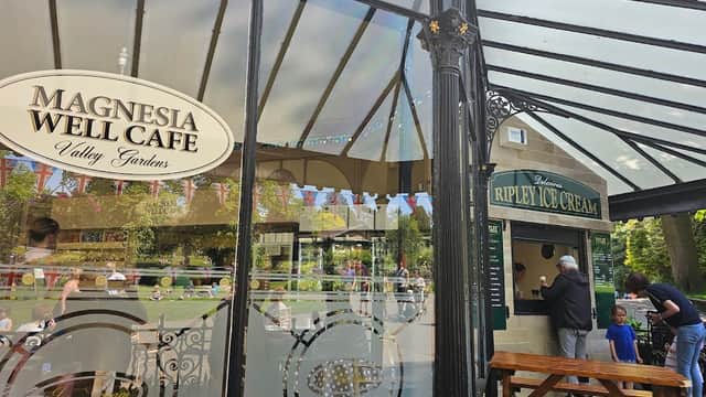 Ripley Ice Cream & Cafe - Ice Cream Shops in harrogate