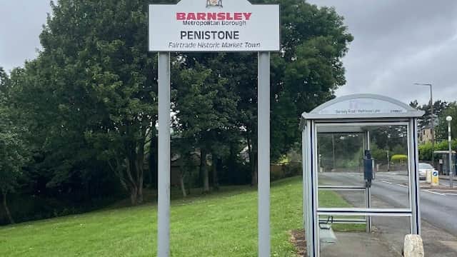 Bus Stop at Barnsley Road/Wellhouse Lane - Bus Stops in penistone