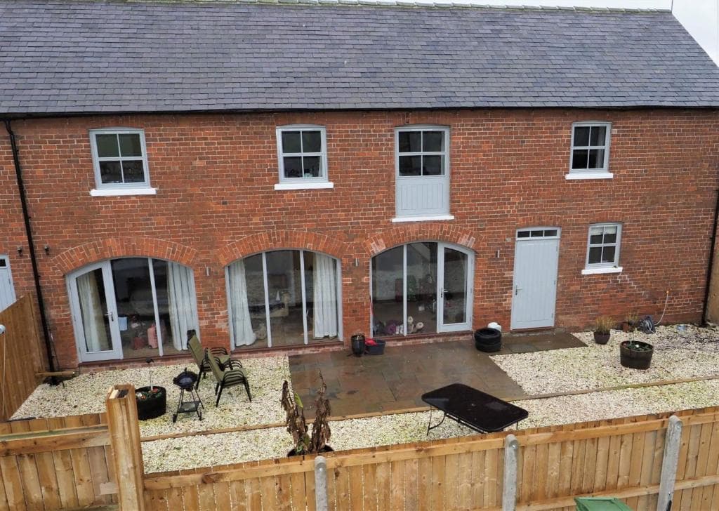 The Granary, Wolds Way Holiday Cottages, spacious 3 bed cottage
