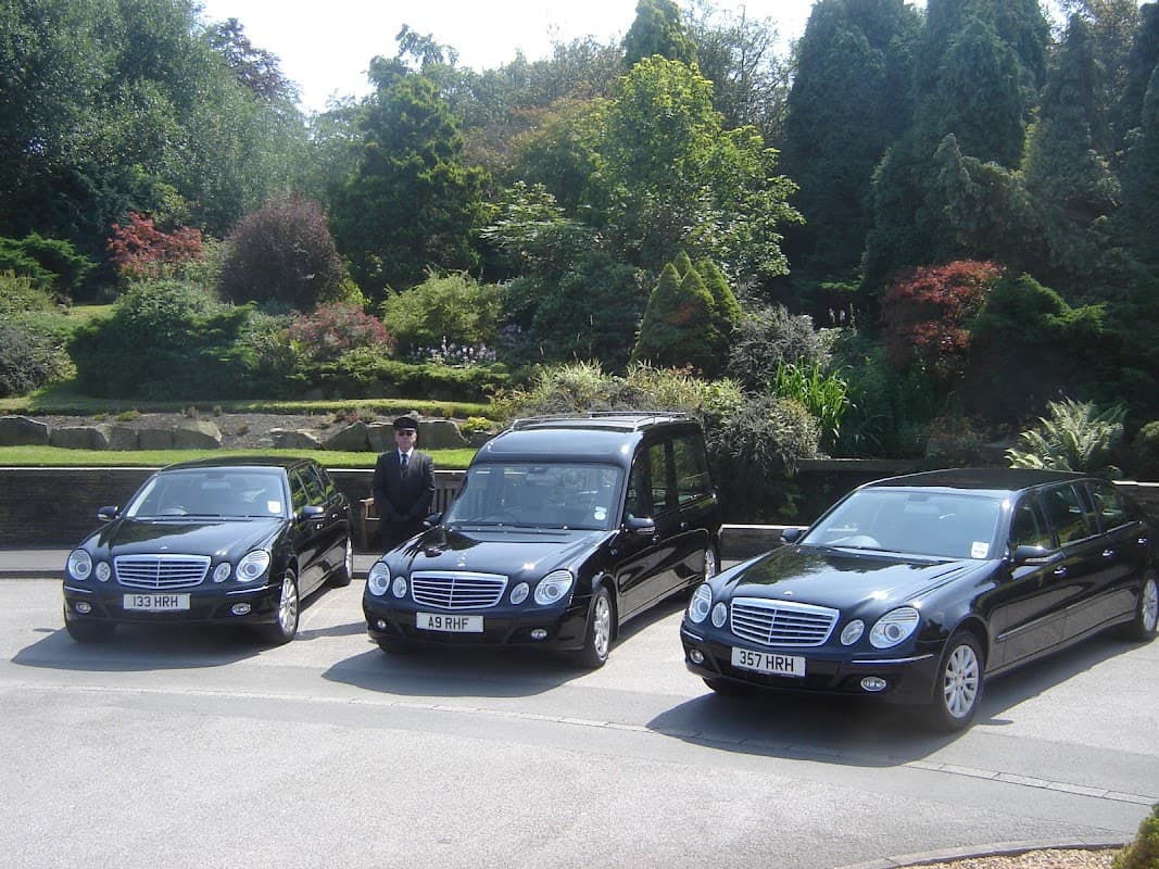 RICHARD FEARNLEY FUNERAL DIRECTORS - CARING FOR ALL DISTRICTS