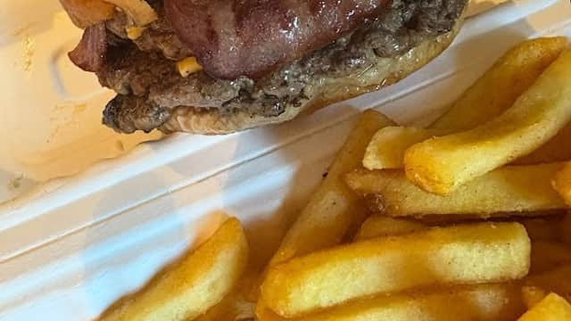 BRGR SHACK LTD - Takeaway in batley