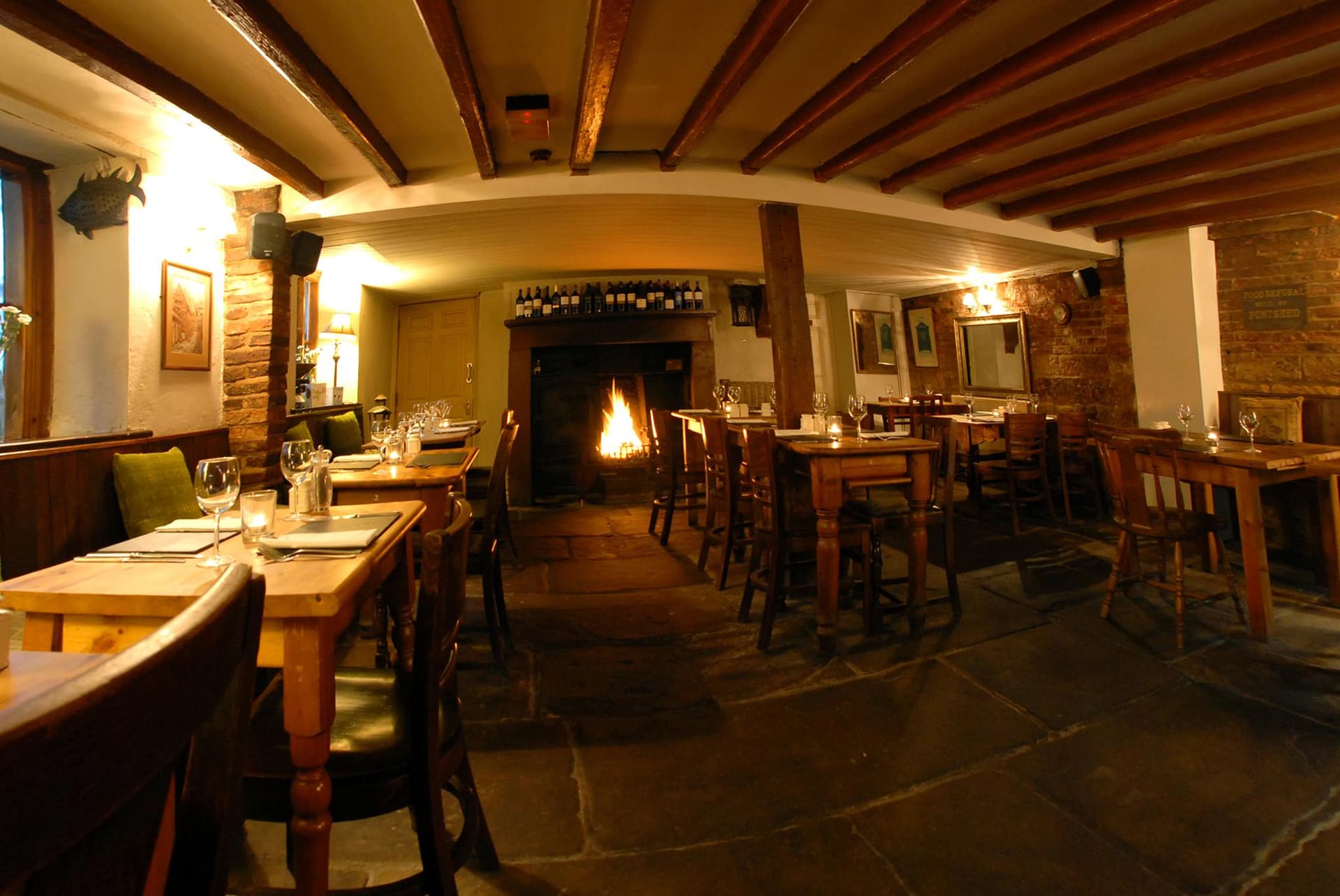 White Horse & Griffin Restaurant