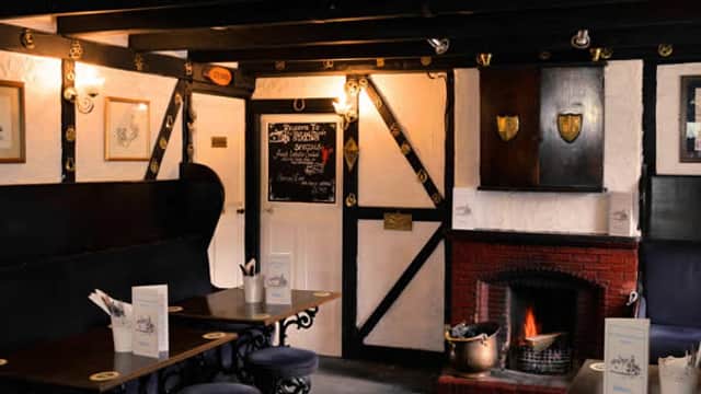 Pub The Hare and Hounds in staxton
