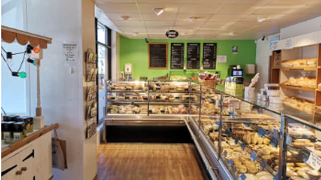 Avenue Bakery Ltd - Bakers in harrogate
