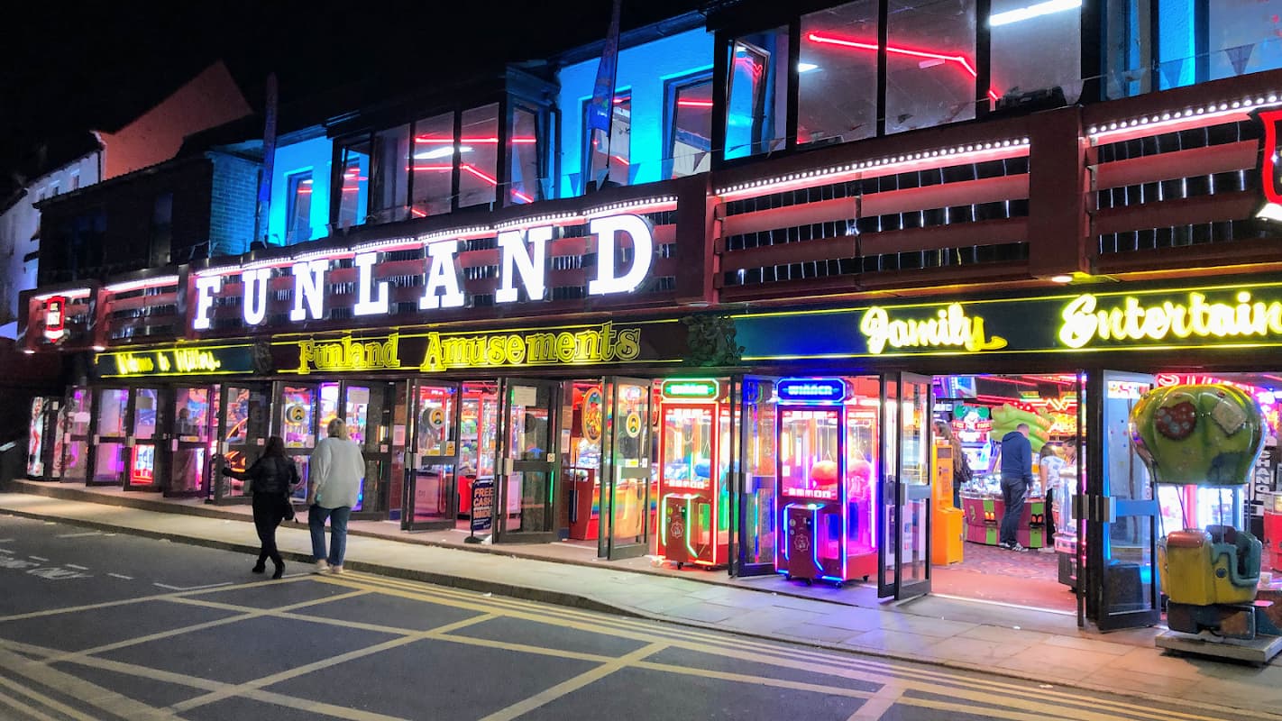 Funland Amusements, Casino Lounge & Retro zone Arcade