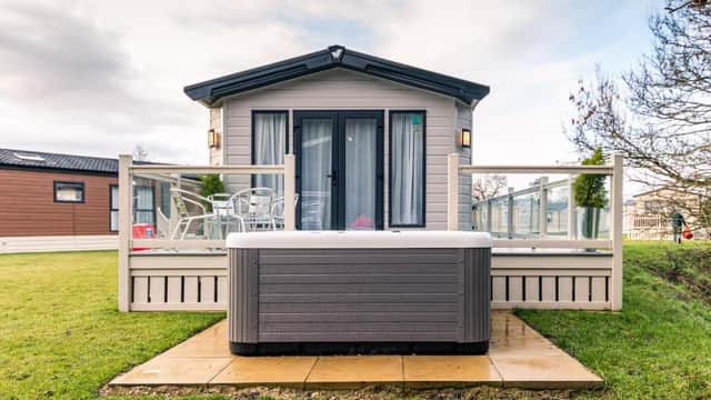 Accommodation at Hidden Jewel Lodge with Hot Tub in allerthorpe