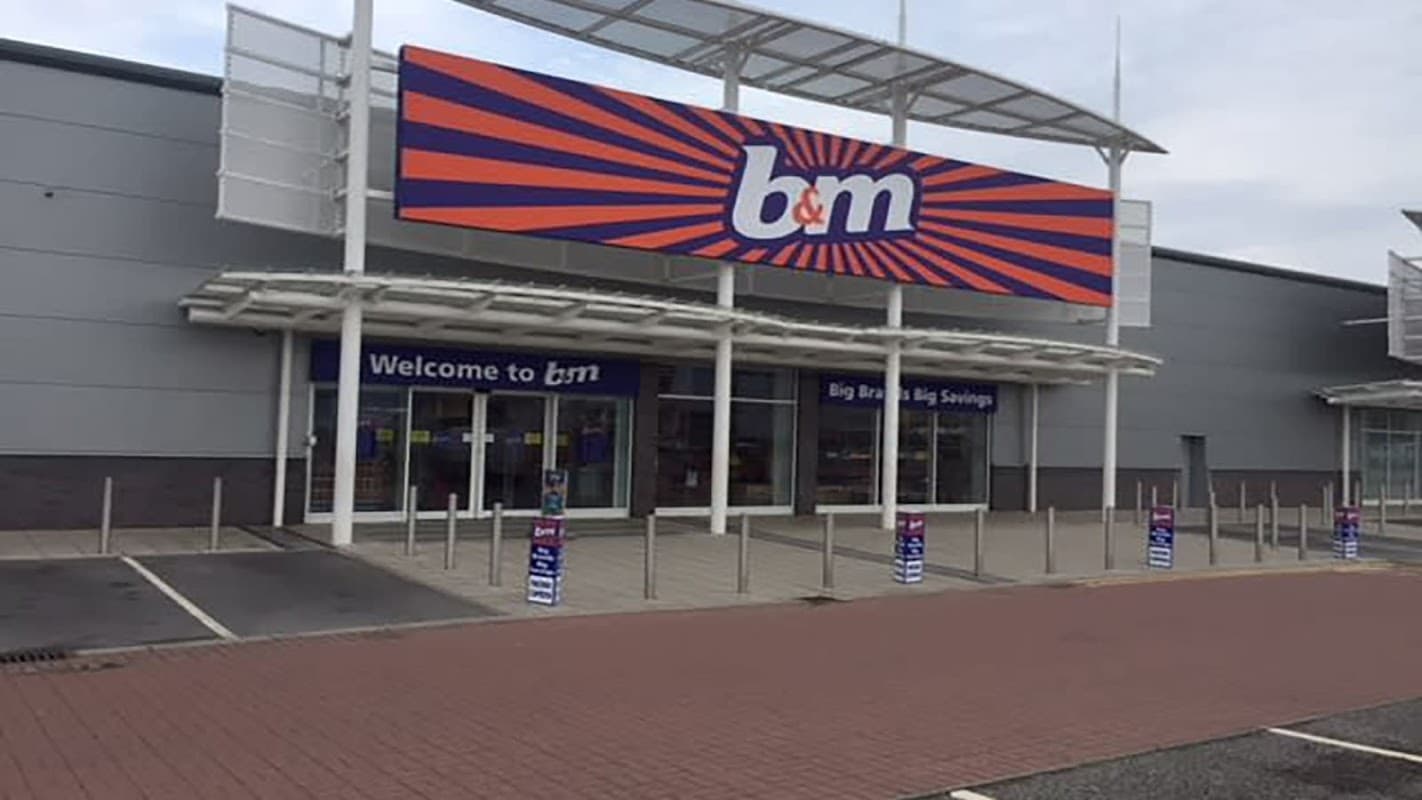 B&M Store