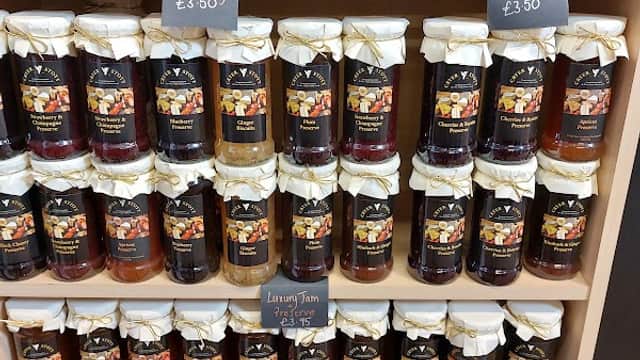 Cryer & Stott - Delicatessens in pontefract