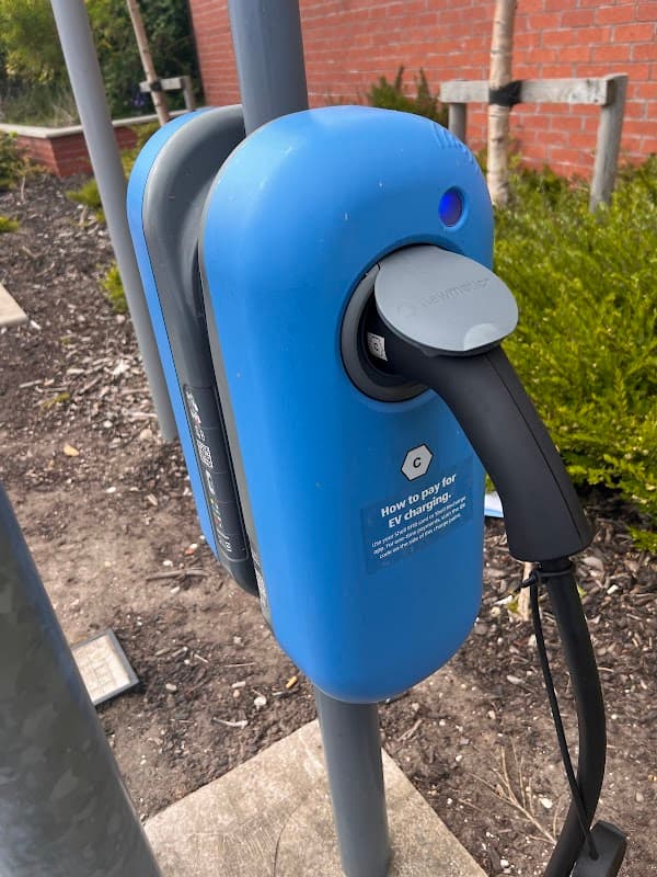 Community by Shell Recharge Charging Station